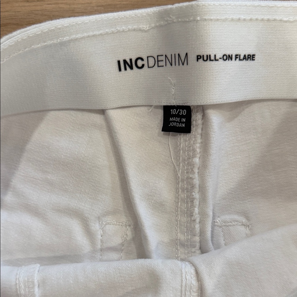 Brand new INC International Concepts White Pull-On Flare Pants - Picture 2 of 4